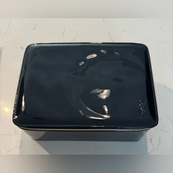 Yves Saint Laurent Beaute Black and Pink Lip Print Case - Picture 4 of 5